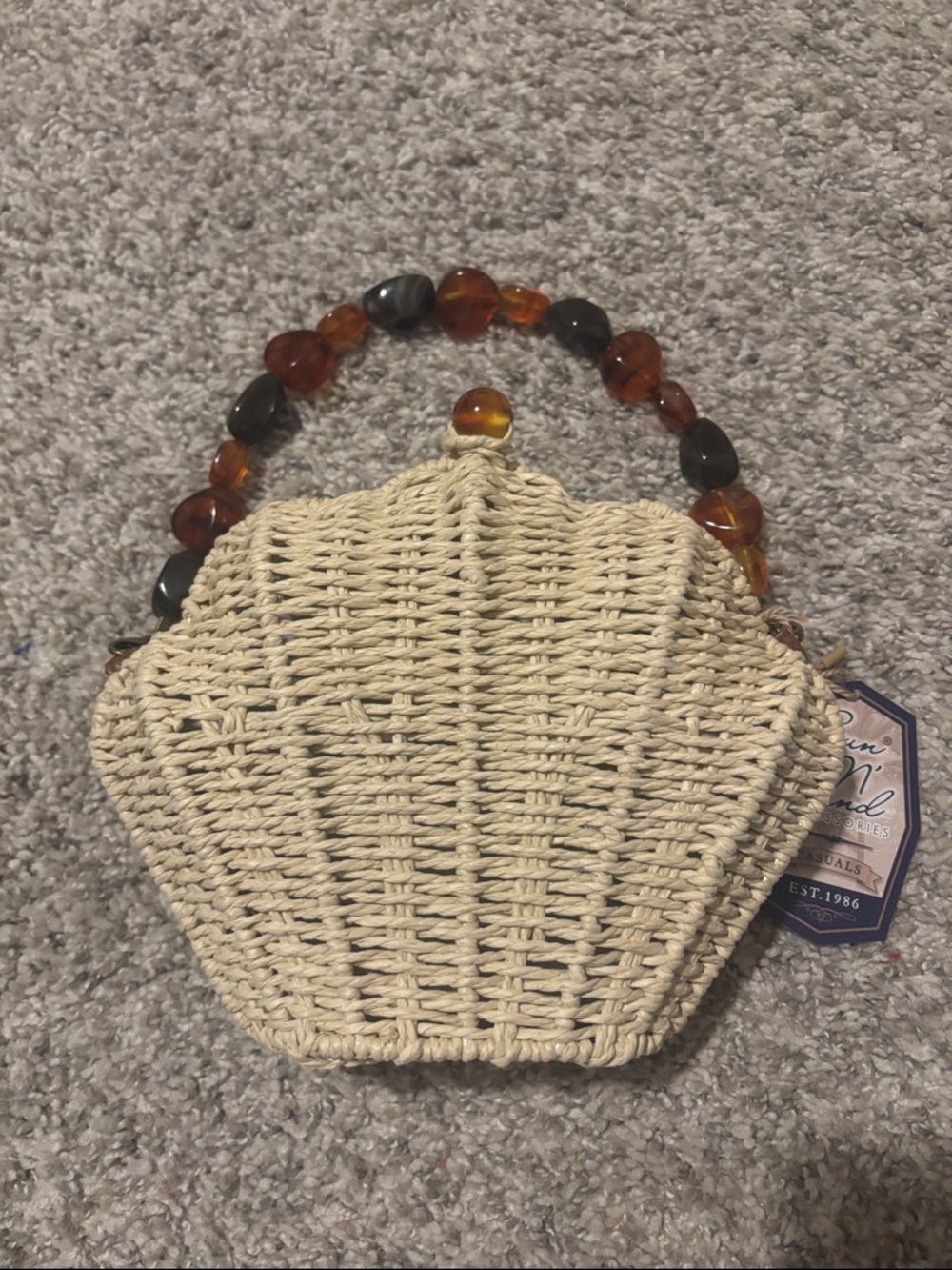 NWT Sun ‘n’ Sand Beaded Handle Straw Shell Bag